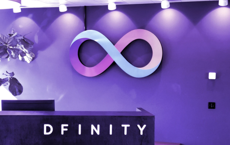 Dfinity Stämmer Meta För Logotype Design