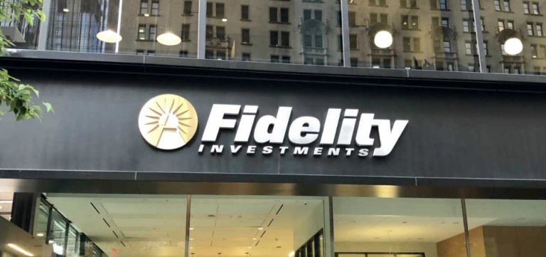 Fidelity Gasar På Och Rekryterar 100 Personer Till På Kryptodivisionen