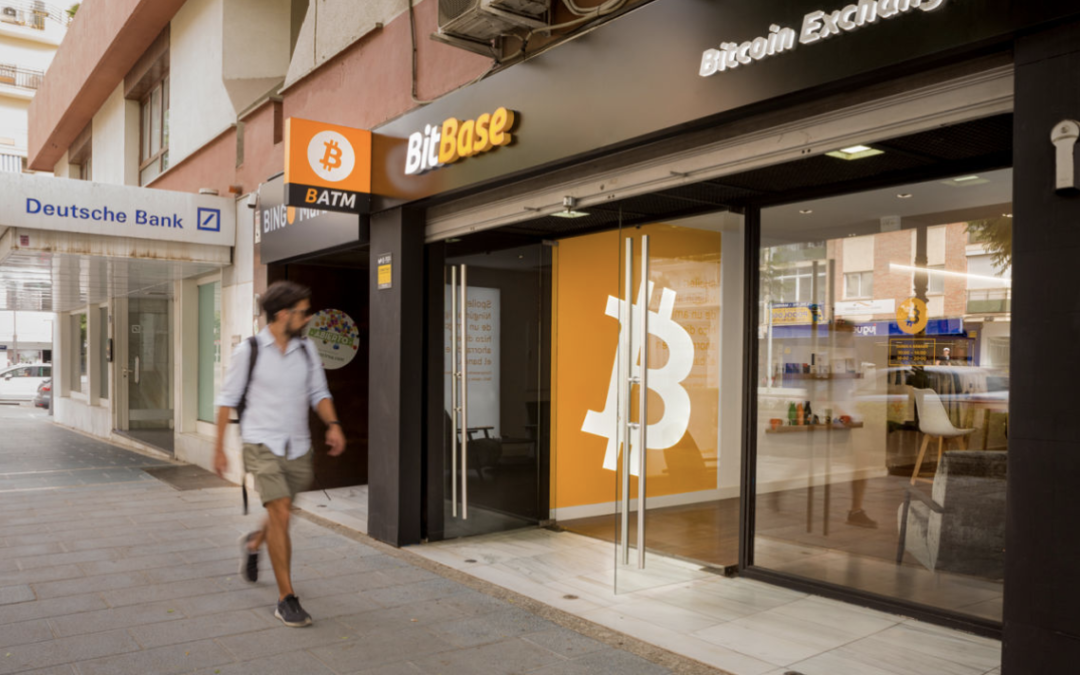 Bitbase Expanderar Sin Bitcoin Bankomat Affär i Europa & LATAM