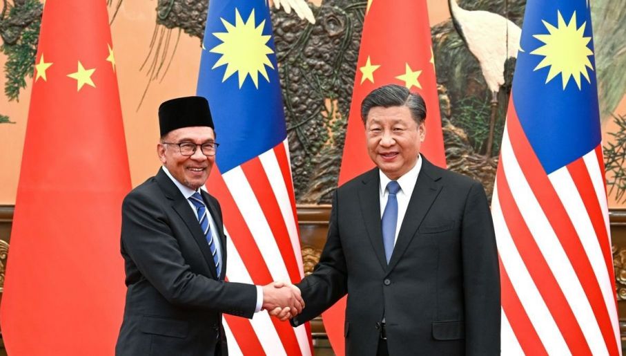 Malaysias i Samtal Med Kina Om Att Överge Dollarn